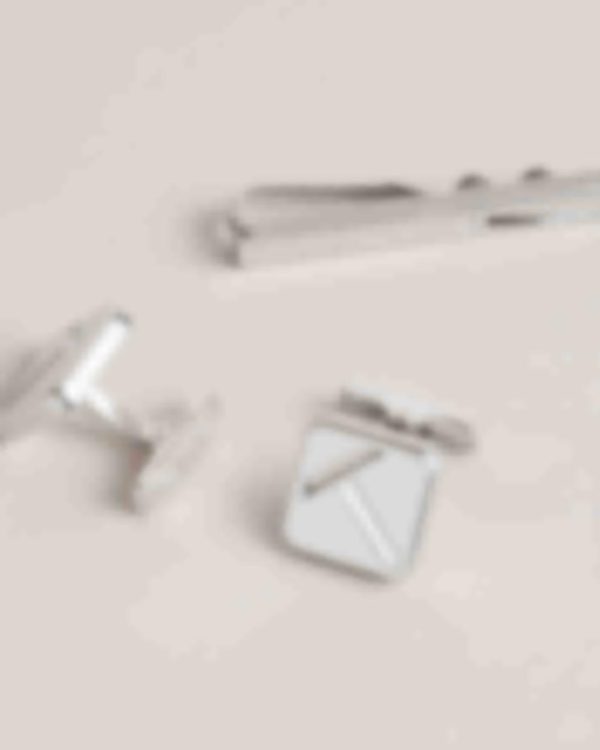 Giftwear.shop551fff09a3 3