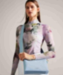 Giftwear.shop555f18de15 2