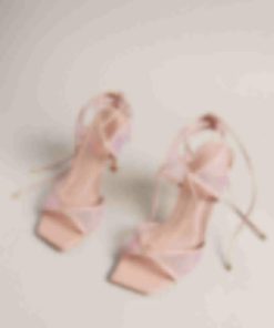 Giftwear.shop67171db3ee 3